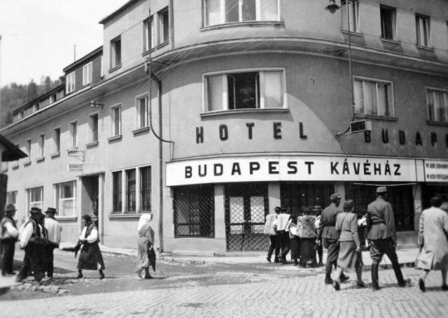 Ukrajna, Rahó,  Miru út 42., Hotel Budapest- 1941 (Forrás: Fortepan/Gyöngyi)
